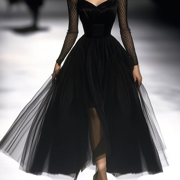 Elegant Black Long Sleeve Dress - Picture 7 of 7